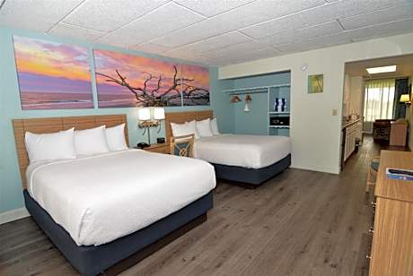 Queen Suite with Two Queen Beds