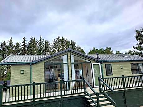Labernum Lodge - Springhouse Country Park