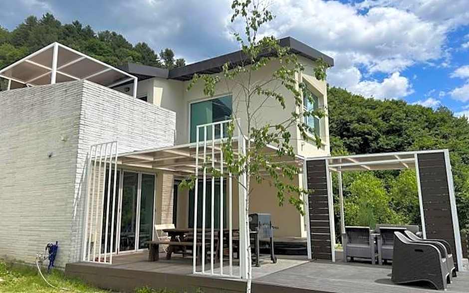 Gapyeong Pool Villa Lavelo Pension