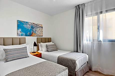 Two-Bedroom Superior Apartment with Ocean View