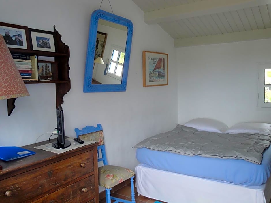 Le Buzet Bleu Bed & Breakfast