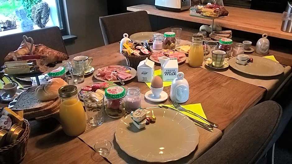 B&B Rosteline