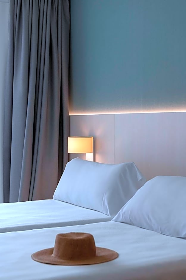Aparthotel Costa Encantada