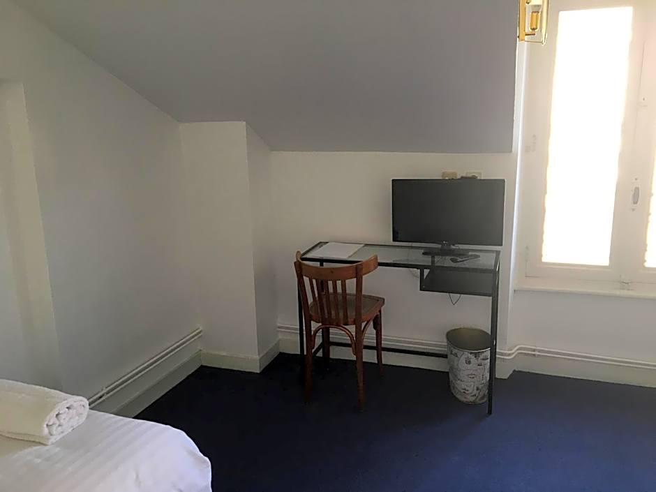 The Old Hotel Ravel Centre