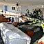 Red Carpet Inn & Suites Ebensburg