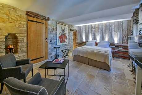 King Room with Spa Bath