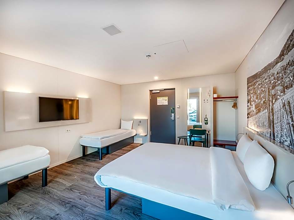 B&B HOTEL Zürich Airport