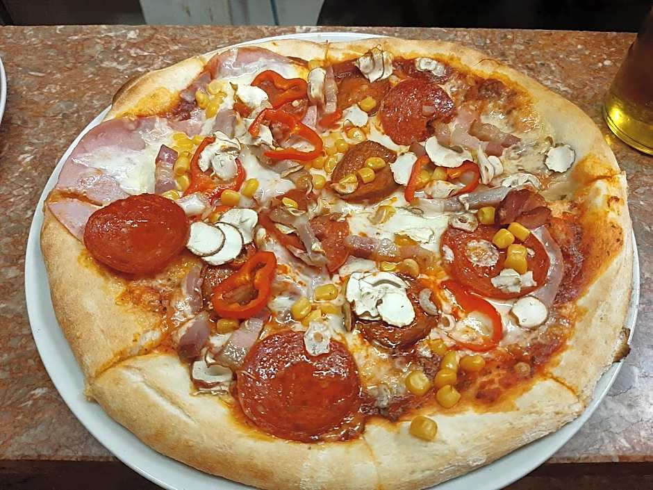 Buffet M Apartments and Rooms Obrovac