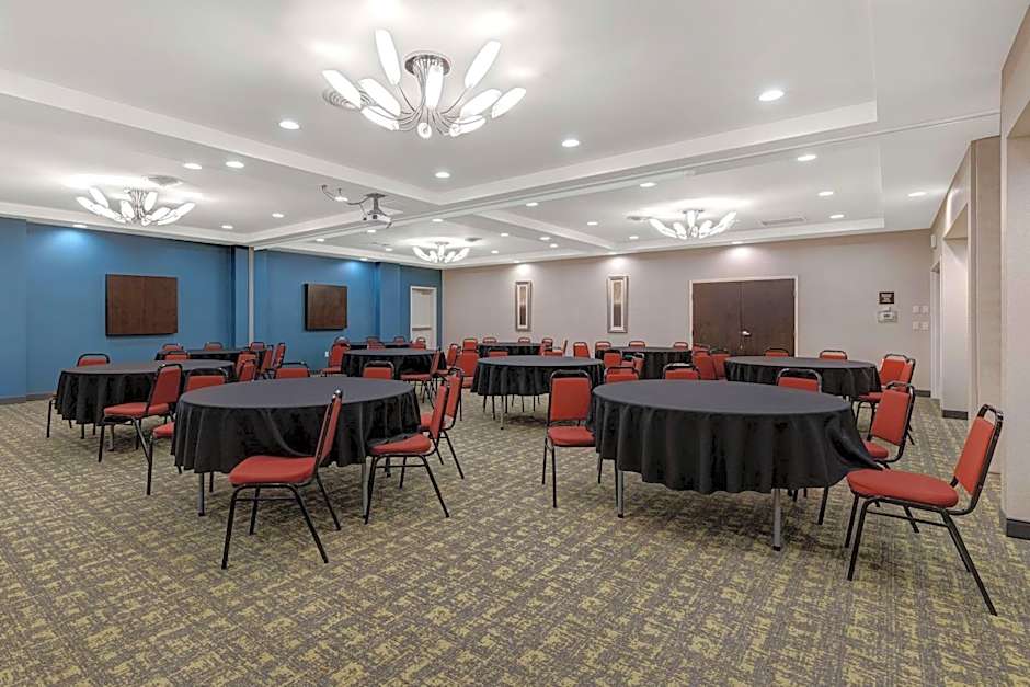 Hampton Inn By Hilton And Suites Seattle Federal Way