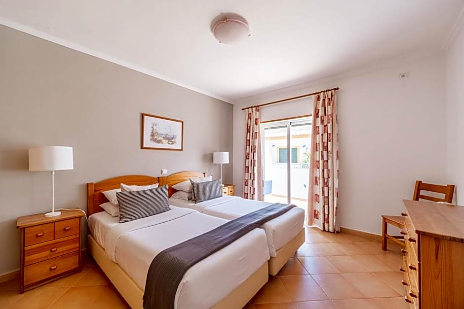 Oasis Beach Apartments