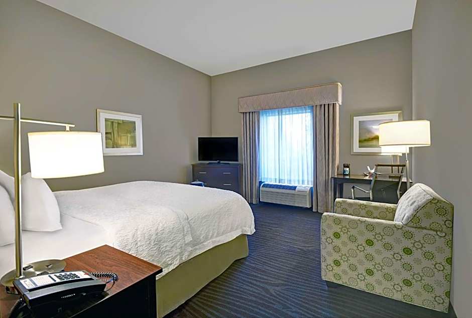 Hampton Inn By Hilton And Suites Robbinsville