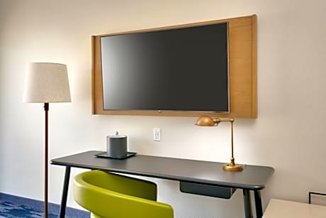 Suite, 1 King, Non-Private Sofa bed (Mobility &amp; Hearing Accessible w/ Roll-in Shower)