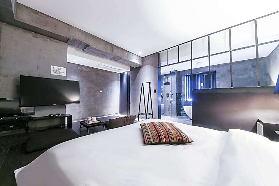 Hanam Aloha Hotel
