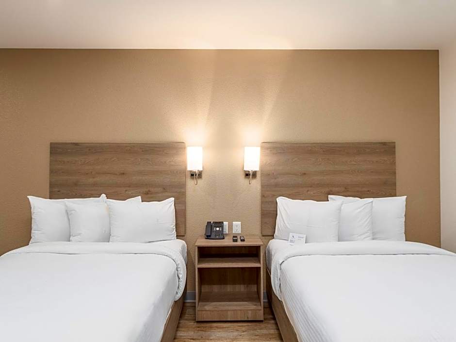 Hotel Mesaluna Short & Long Stay