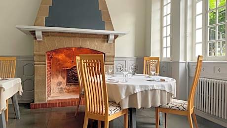 Hôtel De France - Restaurant L'insolite