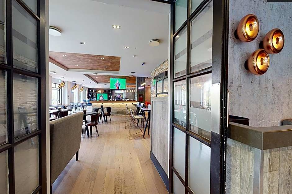 Village Hotel Chester St David's