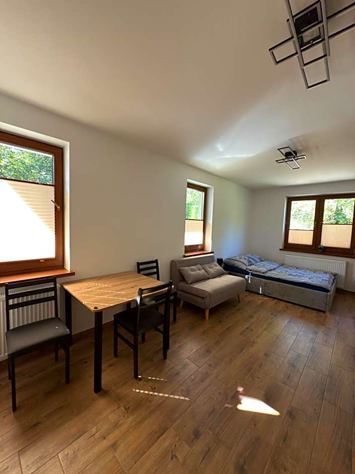 Domki i Apartamenty Pod Wzgórzem