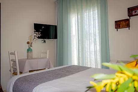 Standard Double Room with Terrace and Sea View