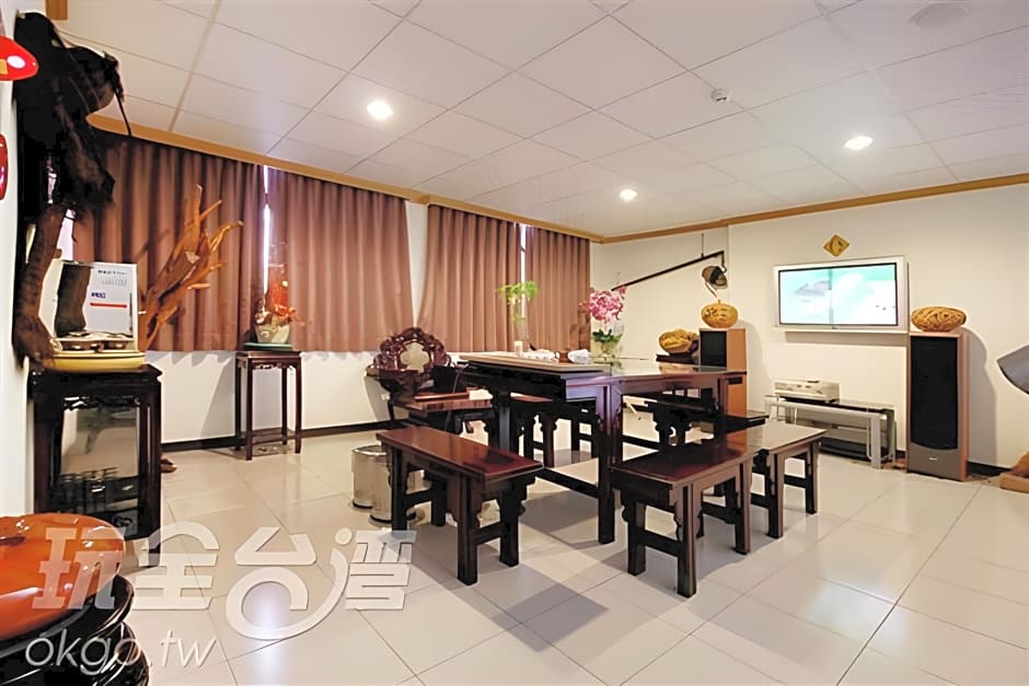 Sun Moon Lake Sunflower House