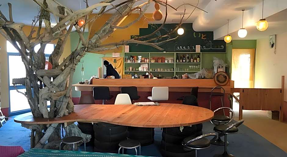 Organic Guesthouse & Cafe OHANA