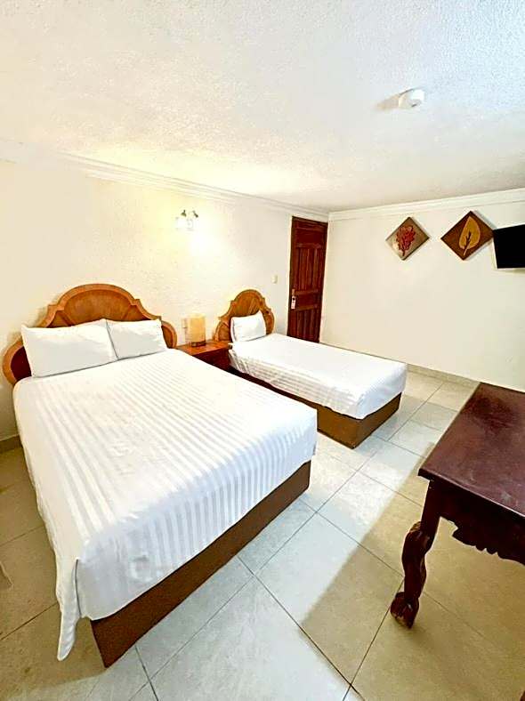 Suites Cancun Center