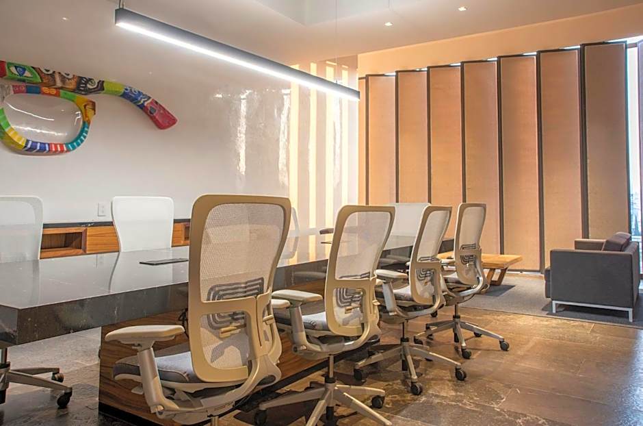 Voco Guadalajara Neruda By IHG