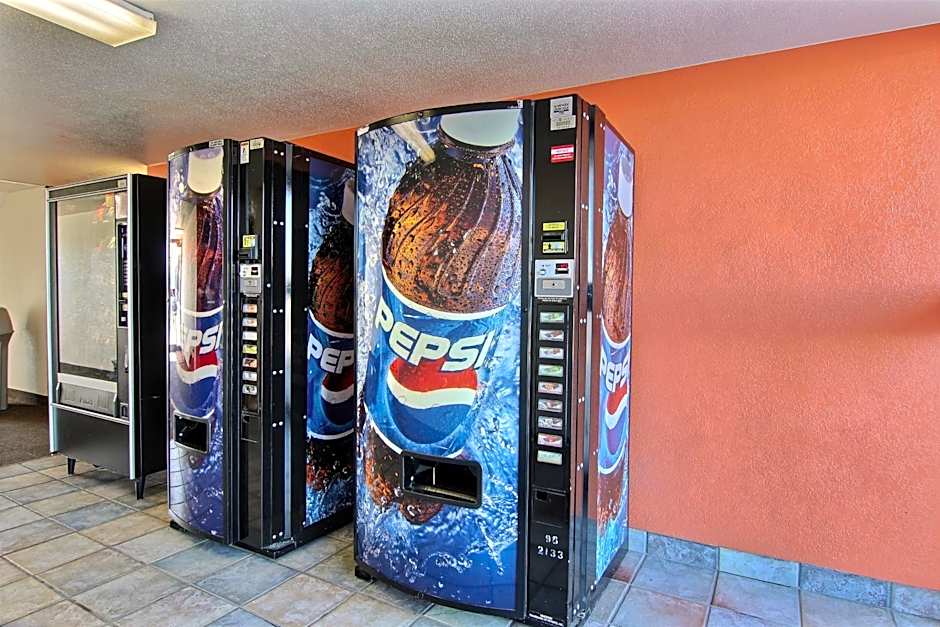 Motel 6-Fargo, ND - West Acres - North Fargo