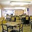 La Quinta Inn & Suites by Wyndham Lincoln
