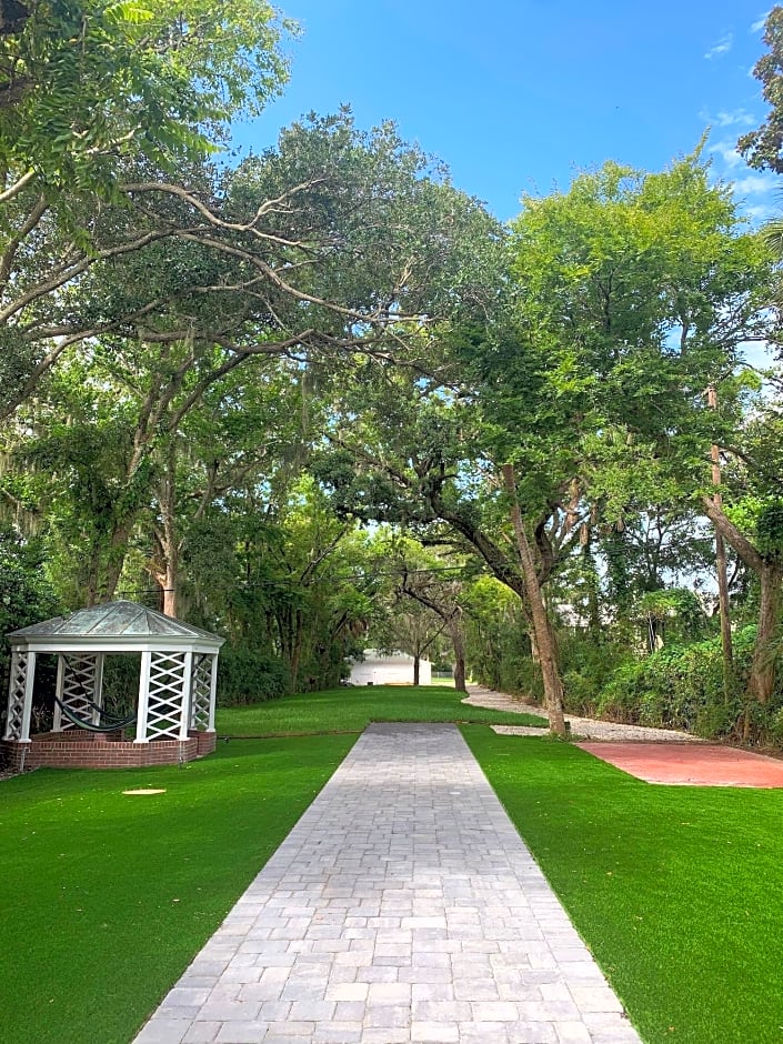 The Foxtail Estate – Daytona Beach, FL