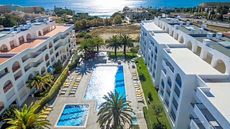 Ukino Terrace Algarve Concept