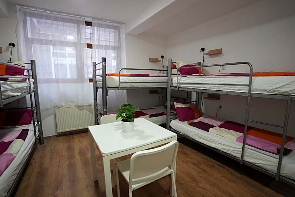 Center Hostel and Guest House