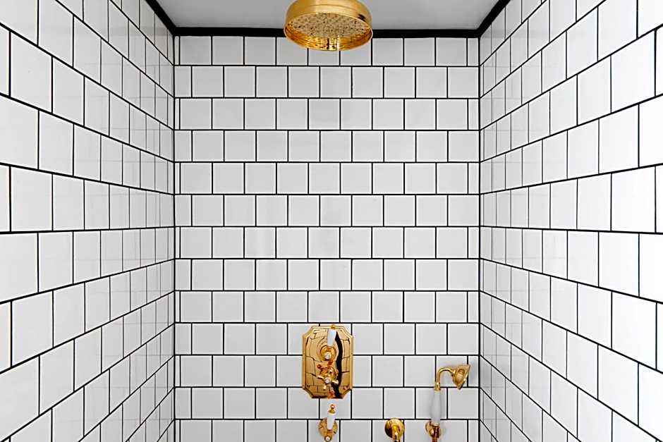 University Arms, Autograph Collection