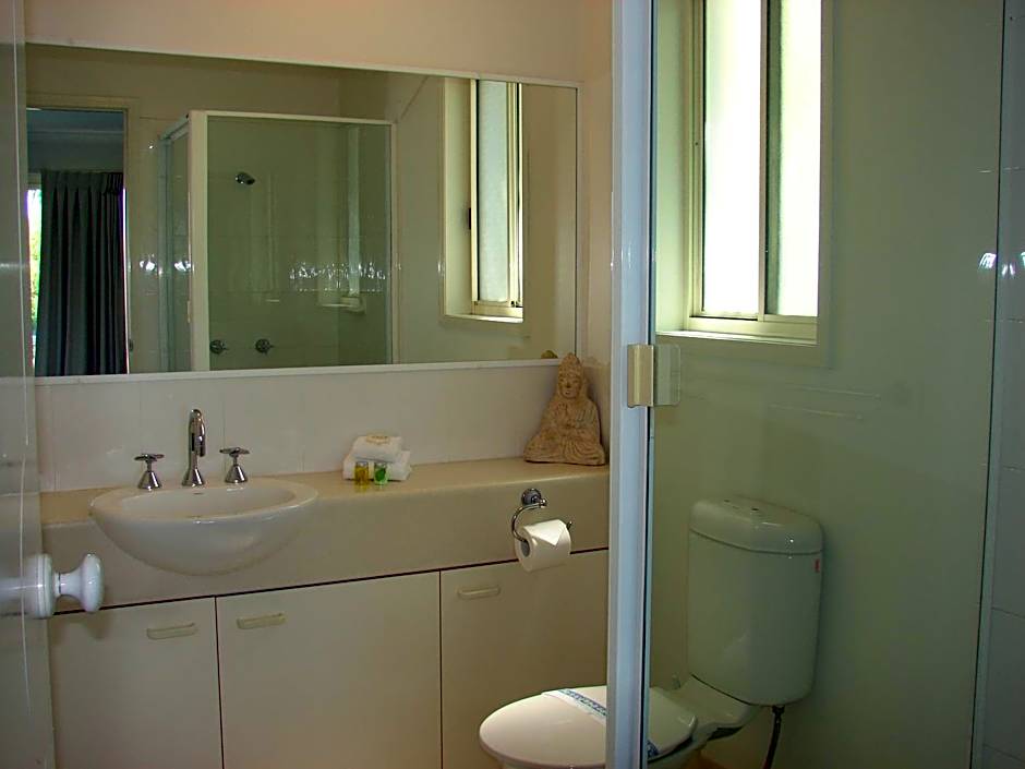 Portside Noosa Waters Hotel