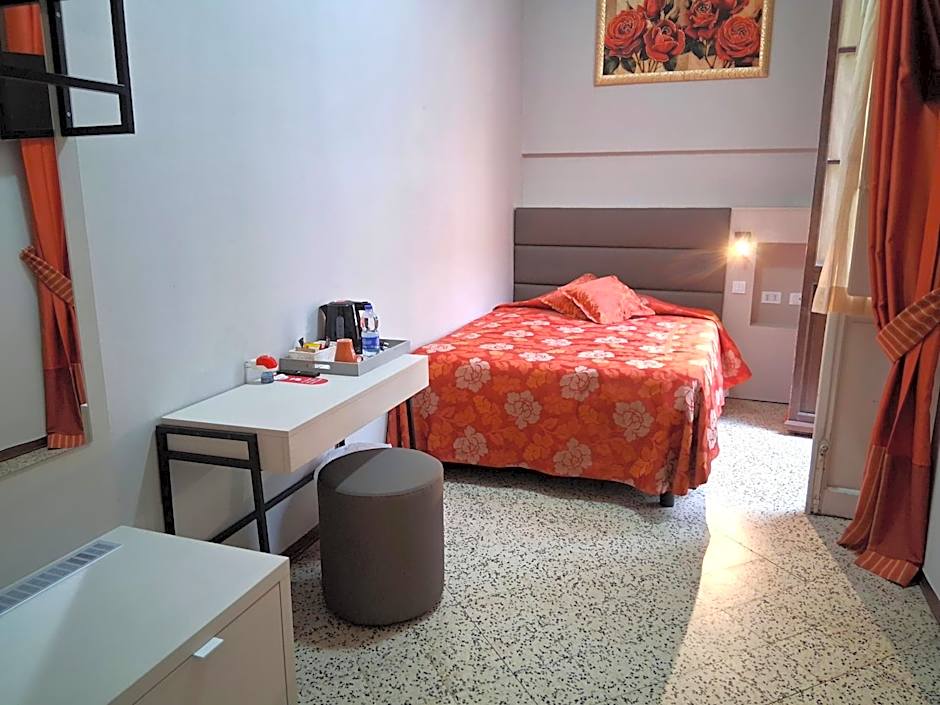Hotel Tourist House