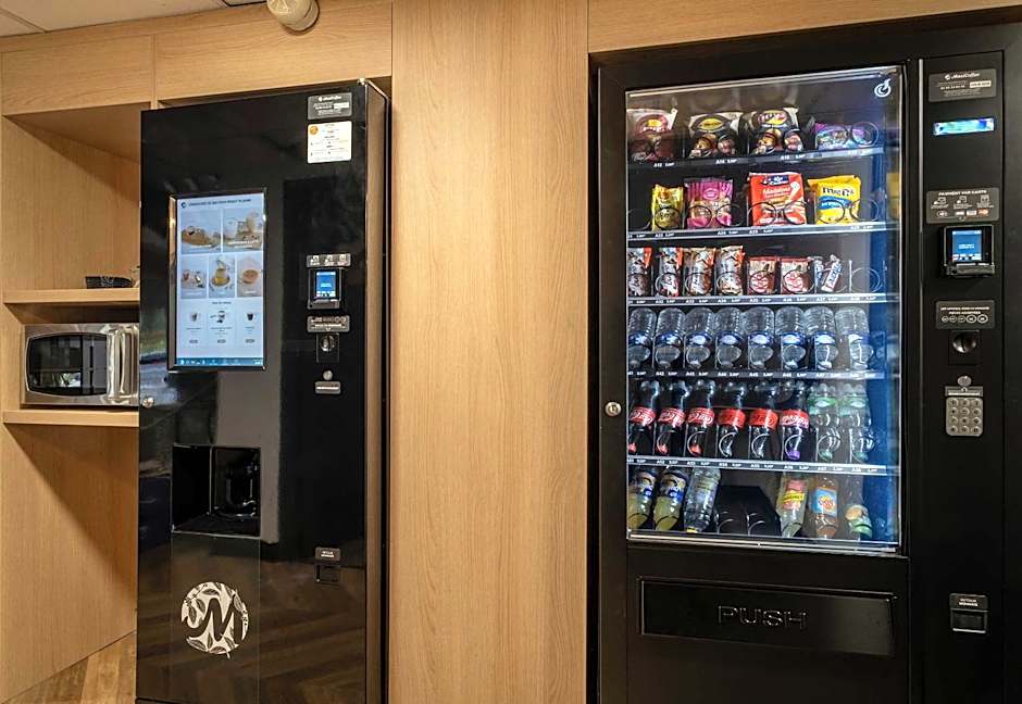 B&B HOTEL Niort Sud Venise Verte