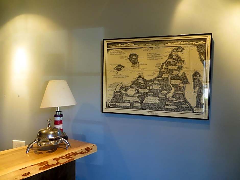 Empire Lakeshore Inn