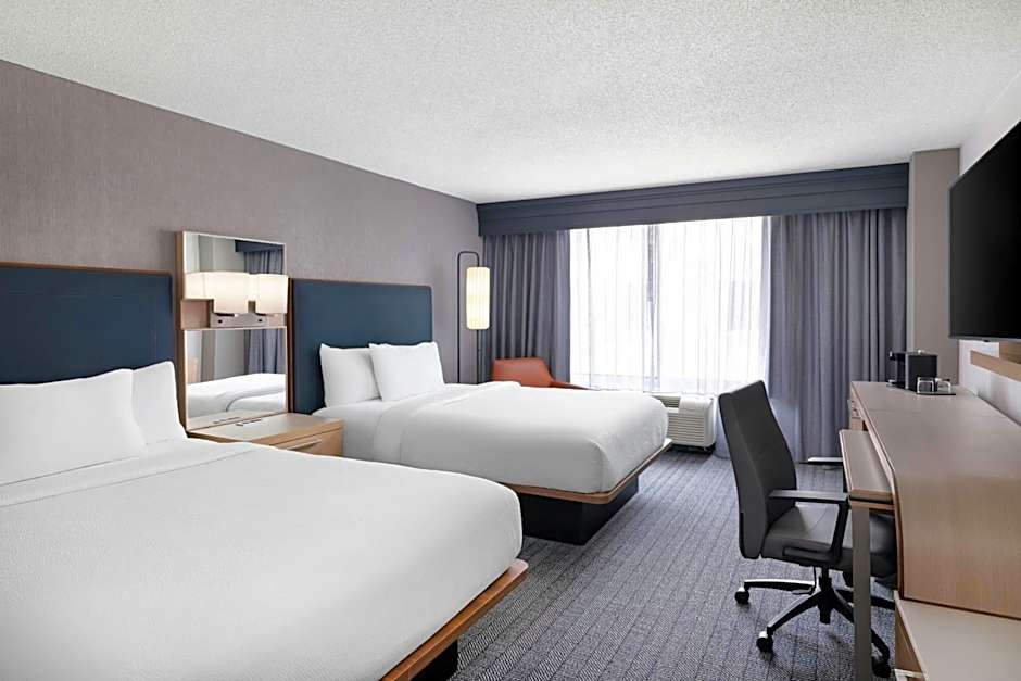 Courtyard by Marriott Charlotte City Center