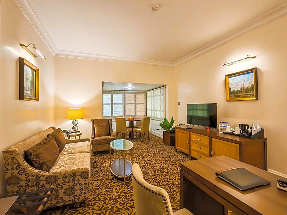 Royal Park Residence Hotel