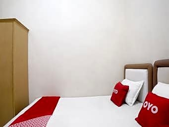 Hotel O Kost Ketapang Syariah