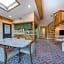 The Haüs Windham - Luxury Suites, Hot Tub, Mountain Views!