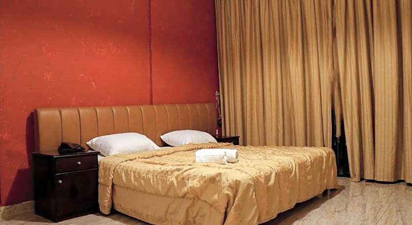Grand Suites Hotel