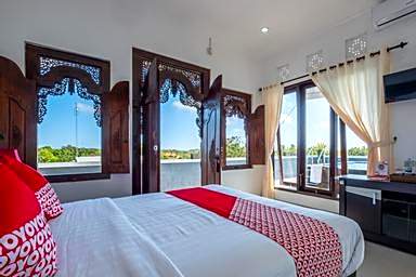 RedDoorz @ Uluwatu Suites