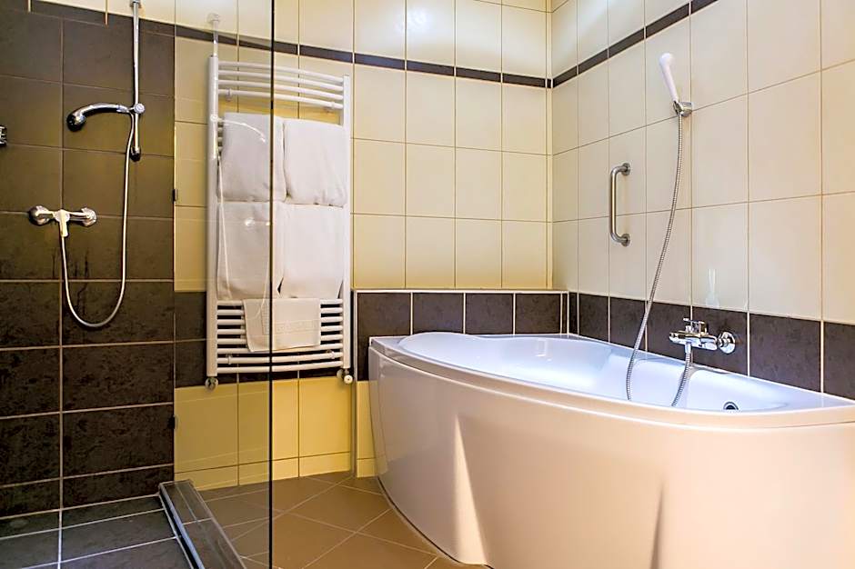 Ambient Hotel & Thermal Spa