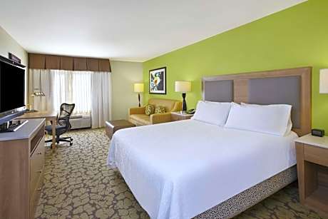 King Room with Bath Tub - Mobility/Hearing Accessible - Non-Smoking