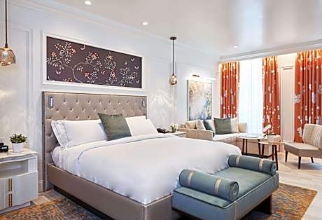 1 King Bed