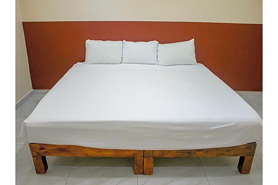 OYO Hotel La Playa