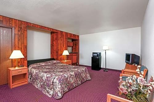 Travelodge by Wyndham Deer Lodge Montana