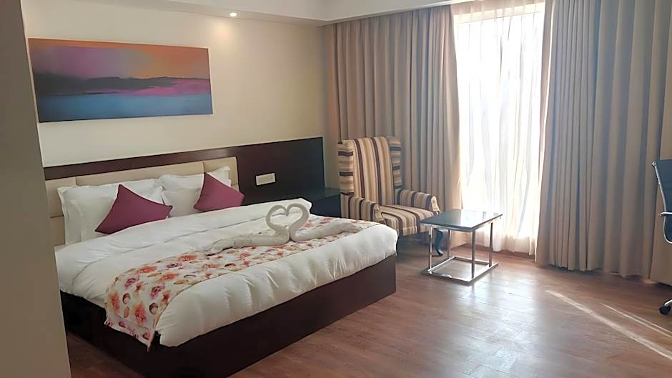 Clarks Inn Suites, Katra