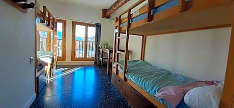 Quadruple Room – Shared Bathroom