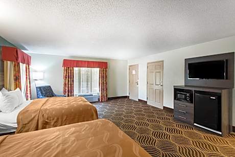 Queen Room with Two Queen Beds - Accessible/Non-Smoking